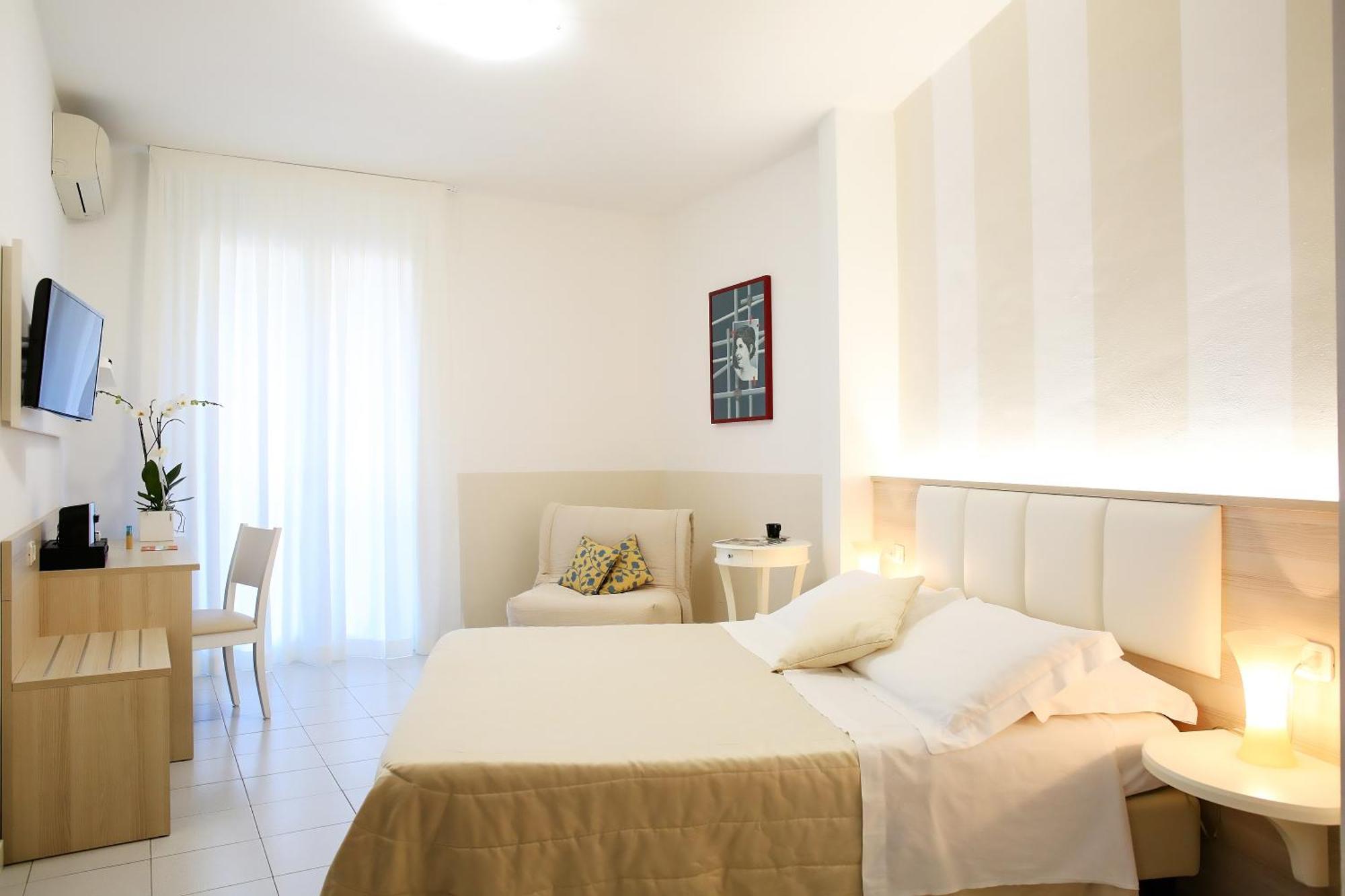 Hotel Rosmarina Marina di Grosseto Exterior photo